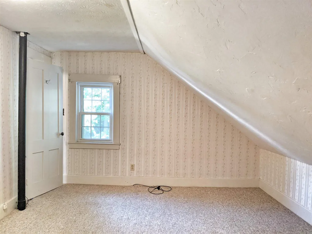 16 Water Street Meredith NH 03253