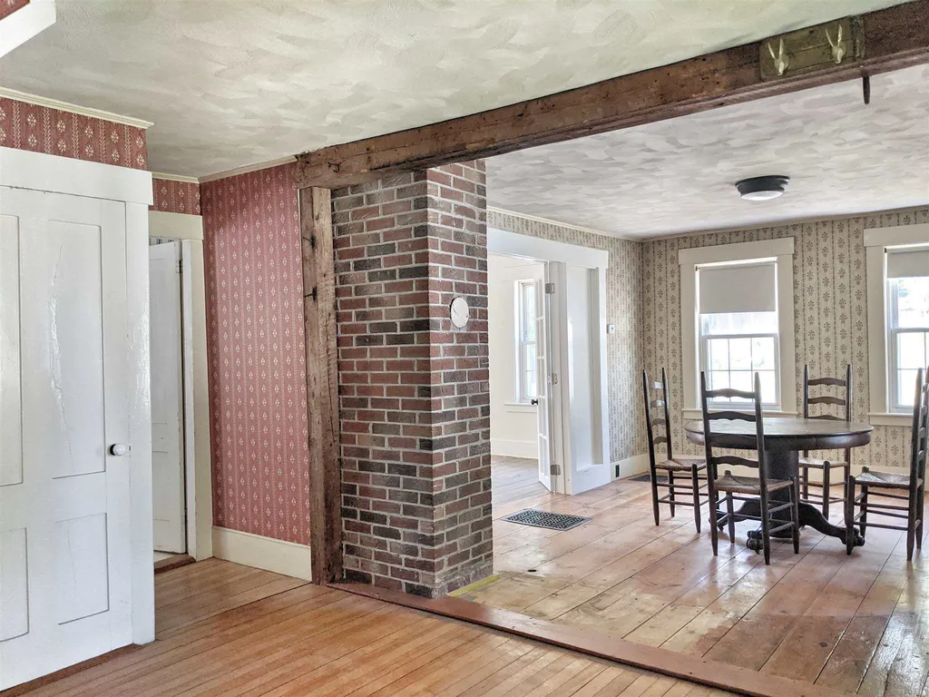 16 Water Street Meredith NH 03253