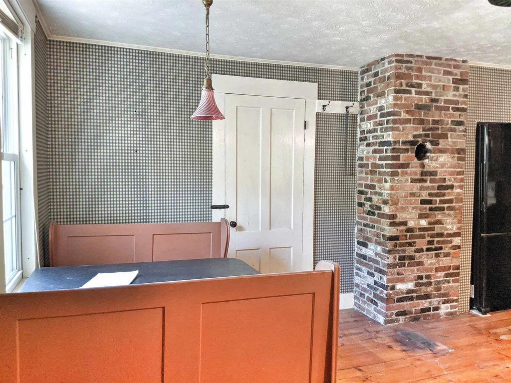 16 Water Street Meredith NH 03253