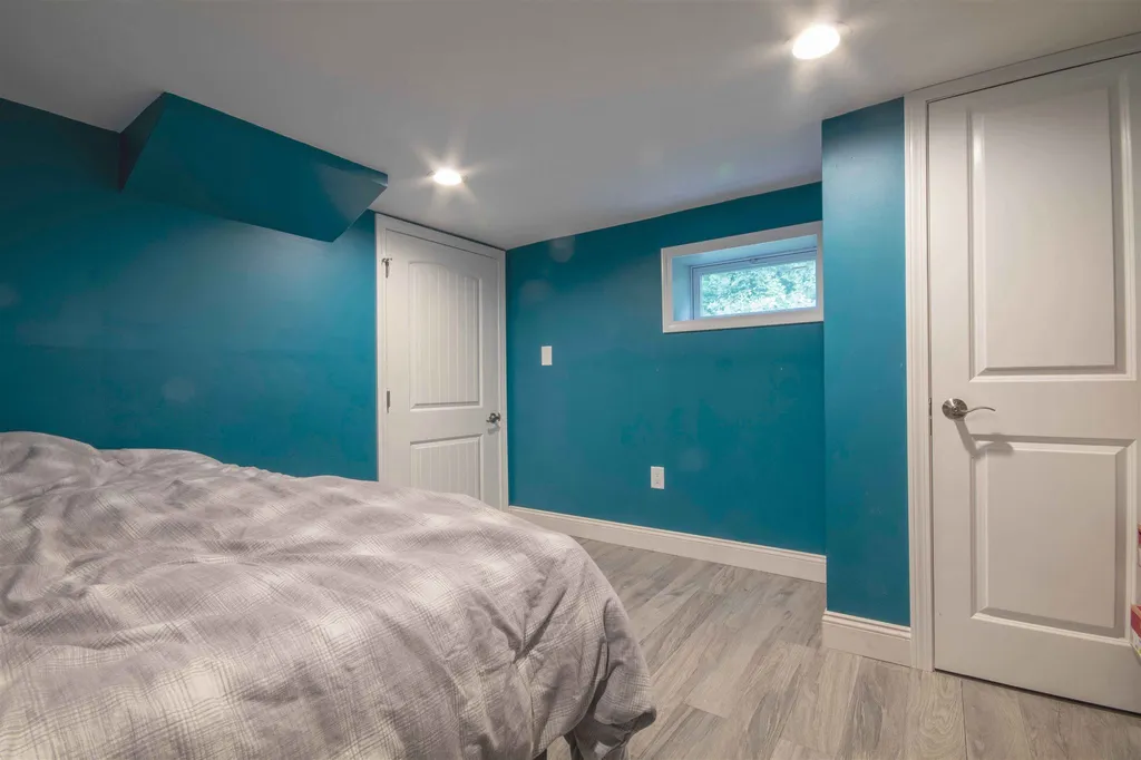 46 Dutton Road Pelham NH 03076