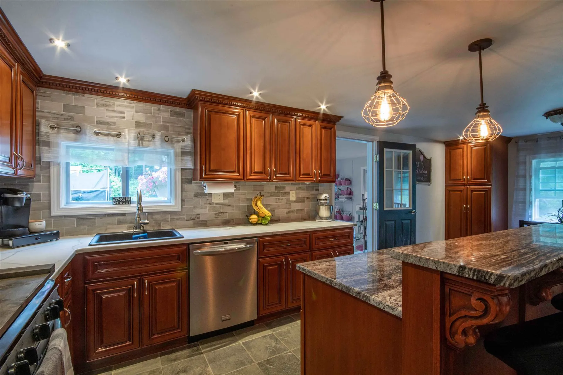 46 Dutton Road Pelham NH 03076