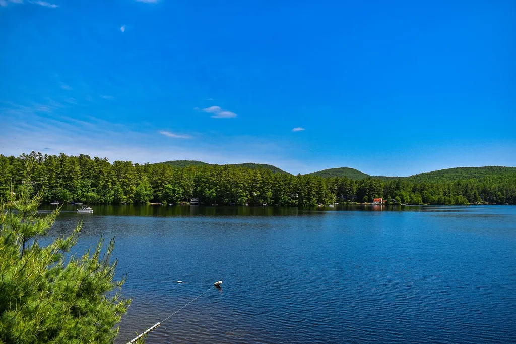 29 Town Beach Road Winchester NH 03470