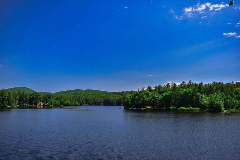29 Town Beach Road Winchester NH 03470