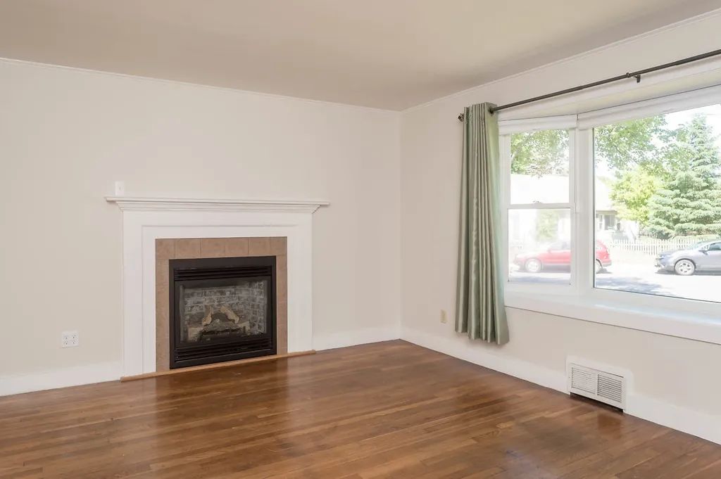 52 Maplecrest Street Newmarket NH 03857