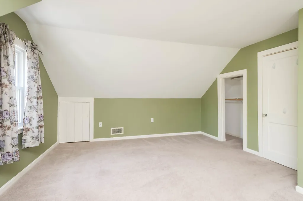 52 Maplecrest Street Newmarket NH 03857
