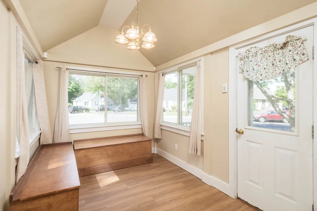 52 Maplecrest Street Newmarket NH 03857