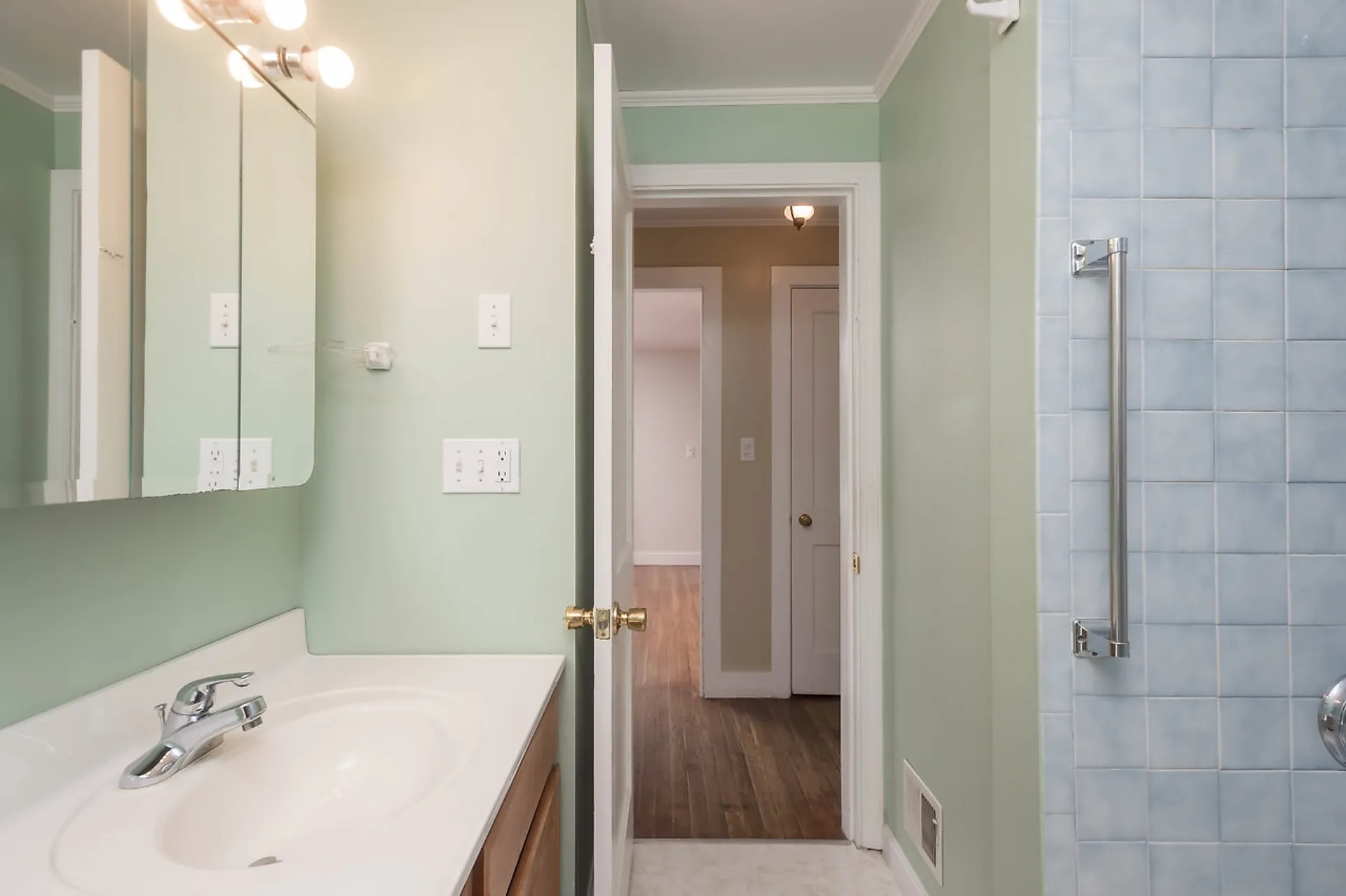 52 Maplecrest Street Newmarket NH 03857