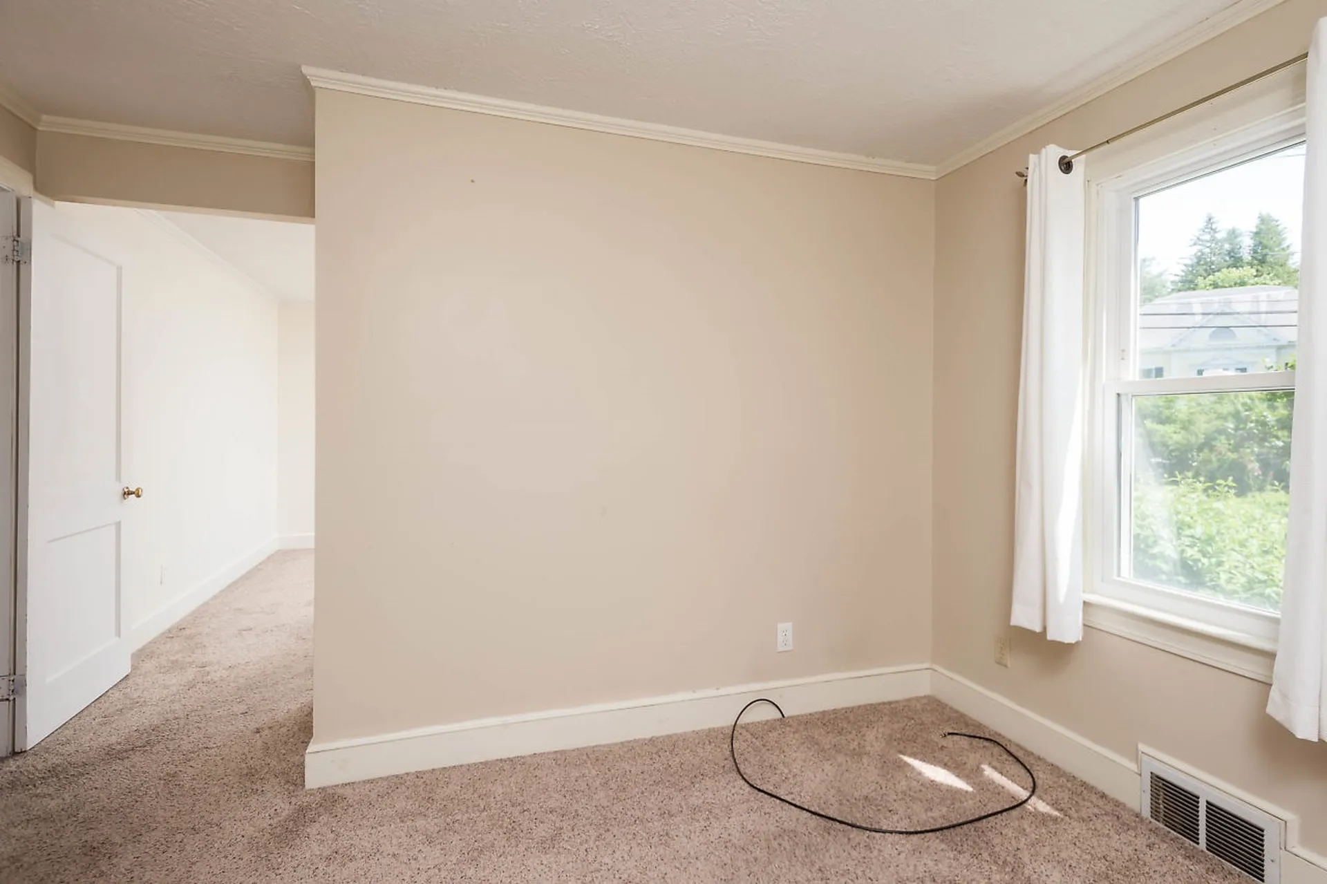52 Maplecrest Street Newmarket NH 03857