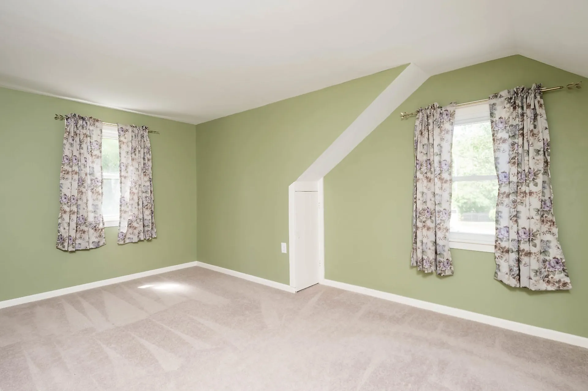 52 Maplecrest Street Newmarket NH 03857