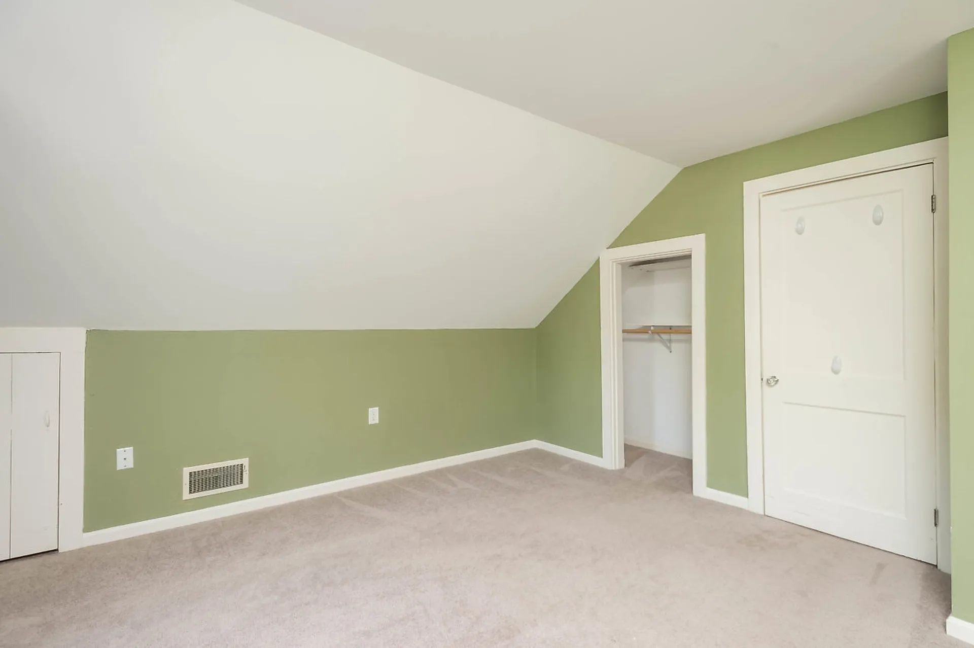 52 Maplecrest Street Newmarket NH 03857
