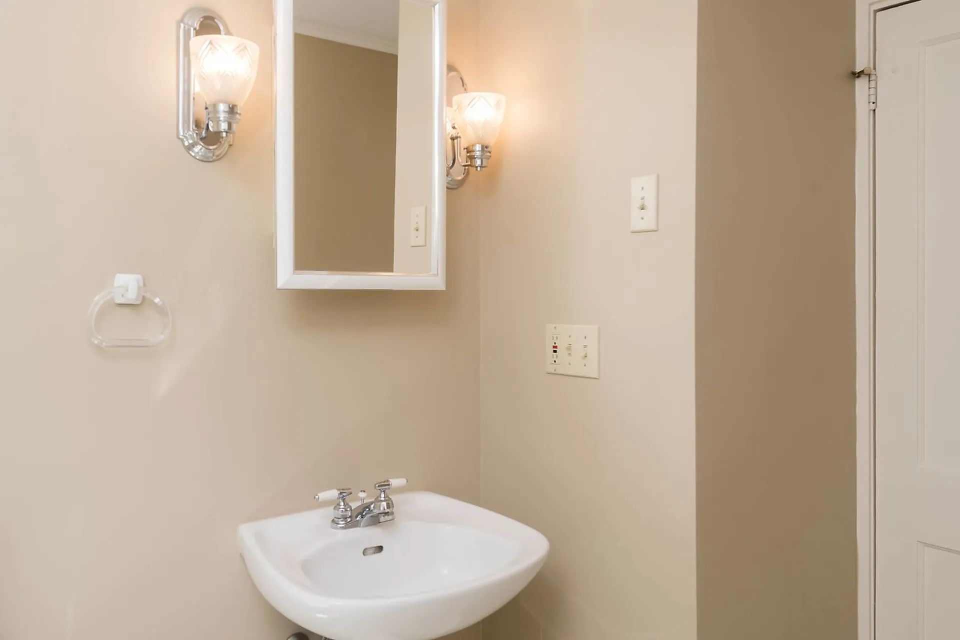 52 Maplecrest Street Newmarket NH 03857