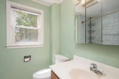 52 Maplecrest Street Newmarket NH 03857