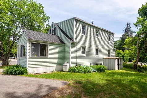 52 Maplecrest Street Newmarket NH 03857