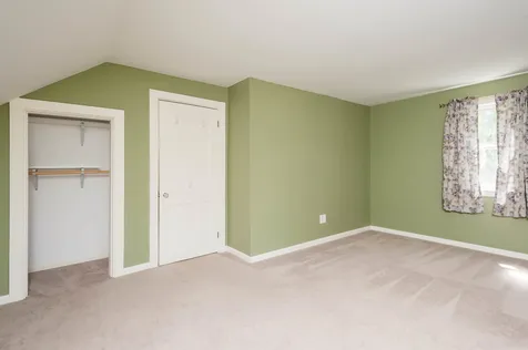 52 Maplecrest Street Newmarket NH 03857
