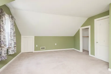 52 Maplecrest Street Newmarket NH 03857