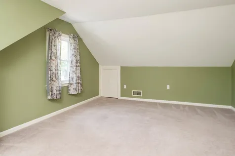 52 Maplecrest Street Newmarket NH 03857