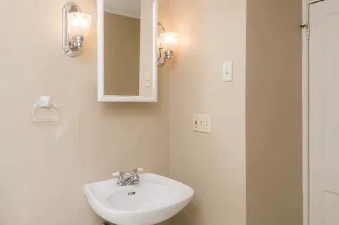 52 Maplecrest Street Newmarket NH 03857