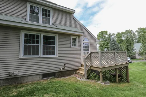 2 Wedgewood Circle Hooksett NH 03106