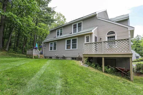2 Wedgewood Circle Hooksett NH 03106