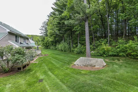 2 Wedgewood Circle Hooksett NH 03106