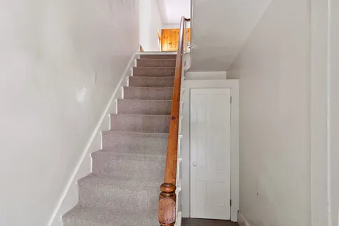 8 Pleasant Street Kittery ME 03904