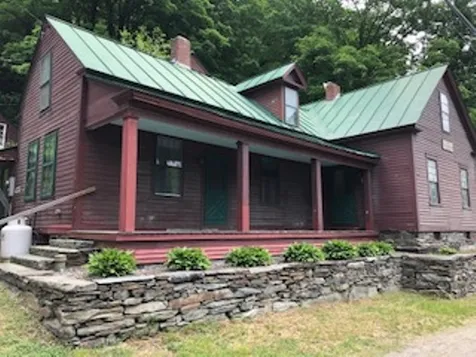 81 South Main Street Bethel VT 05032