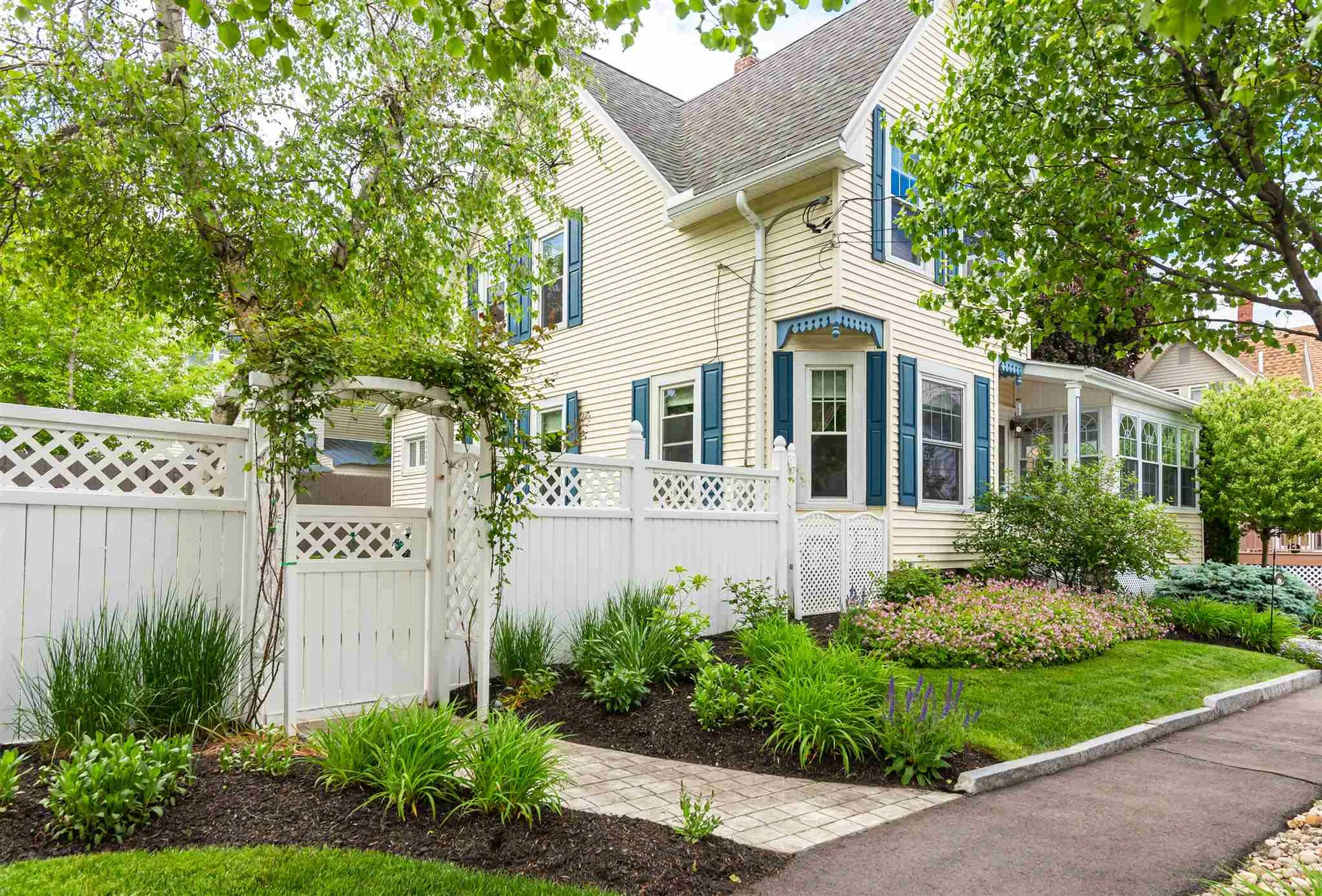 138 Riley Avenue Manchester NH 03103