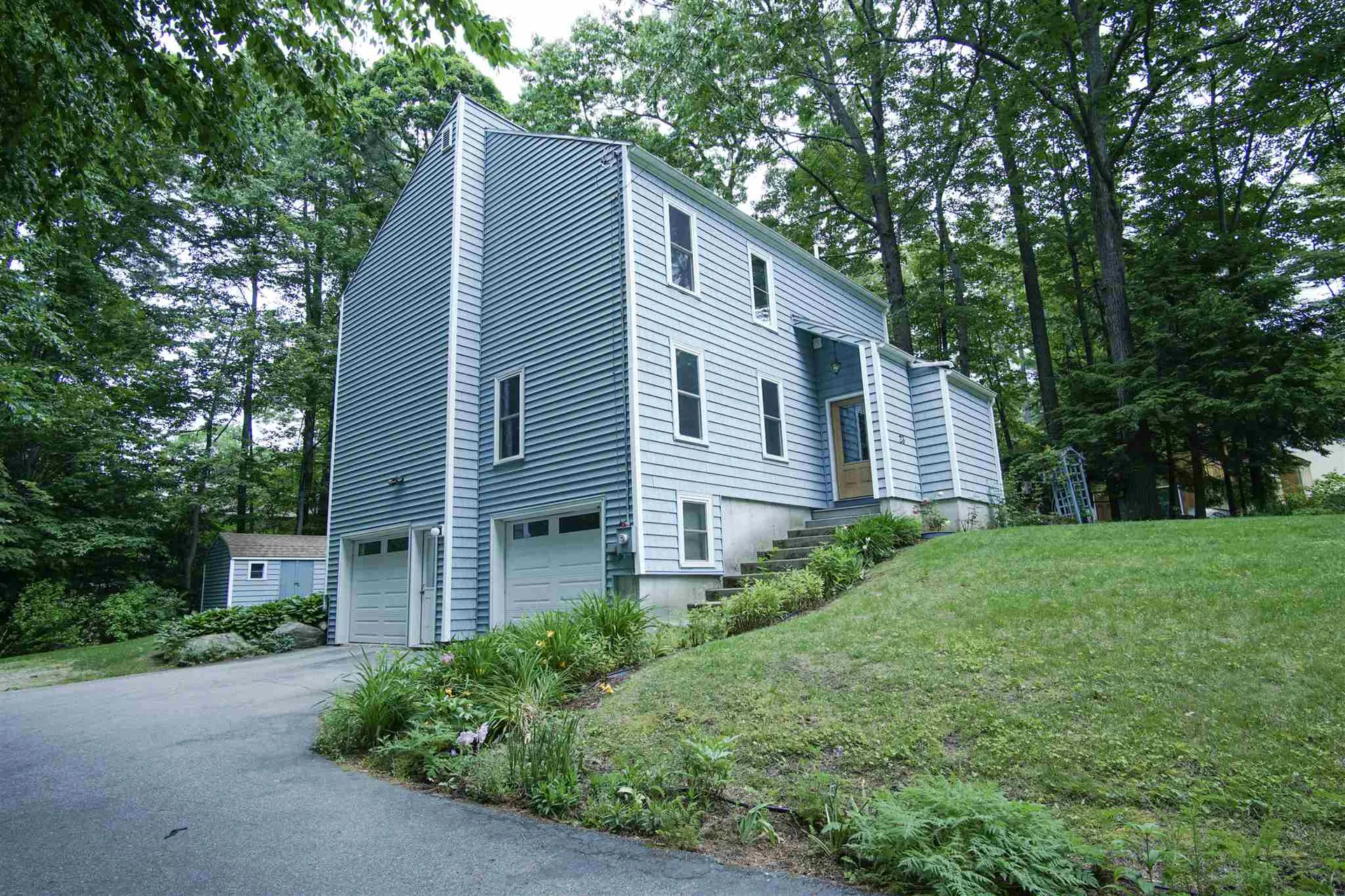 23 Iris Road Milford NH 03055