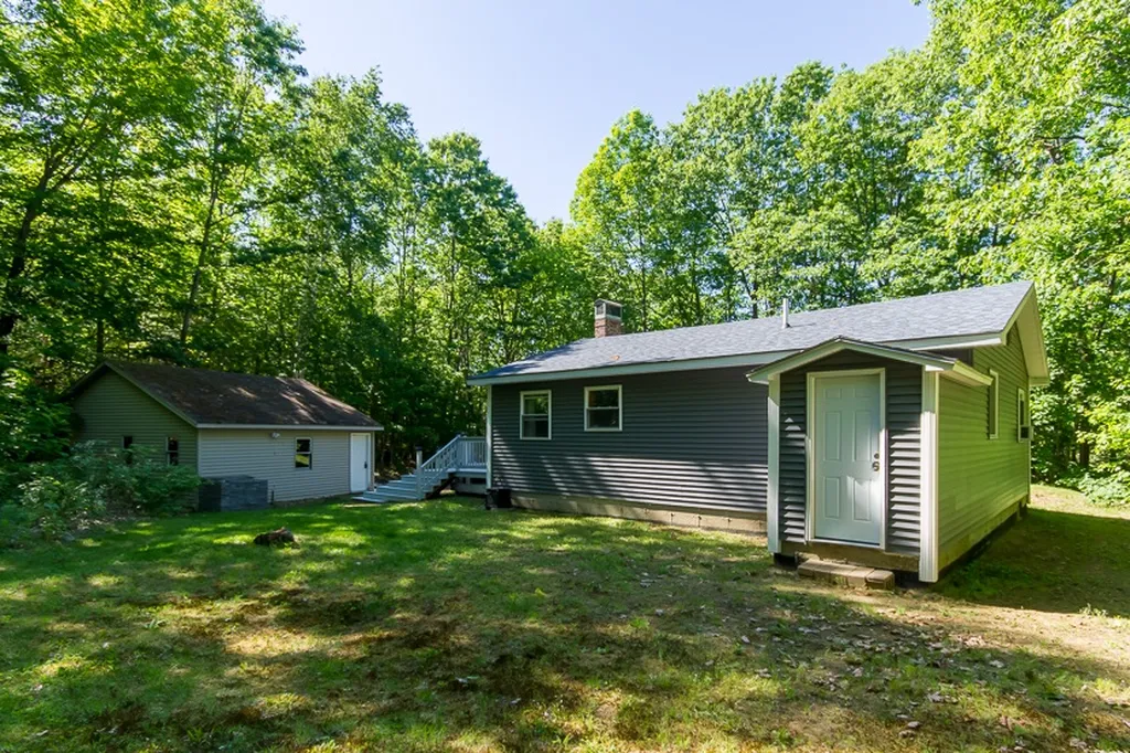 85 Dutile Road Belmont NH 03220
