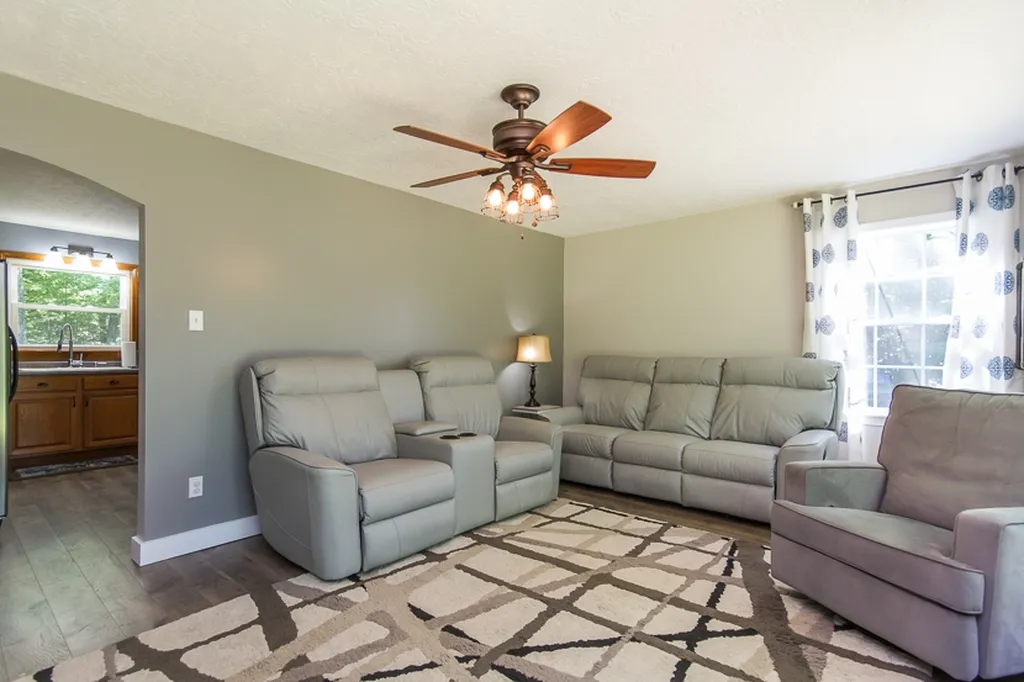 85 Dutile Road Belmont NH 03220
