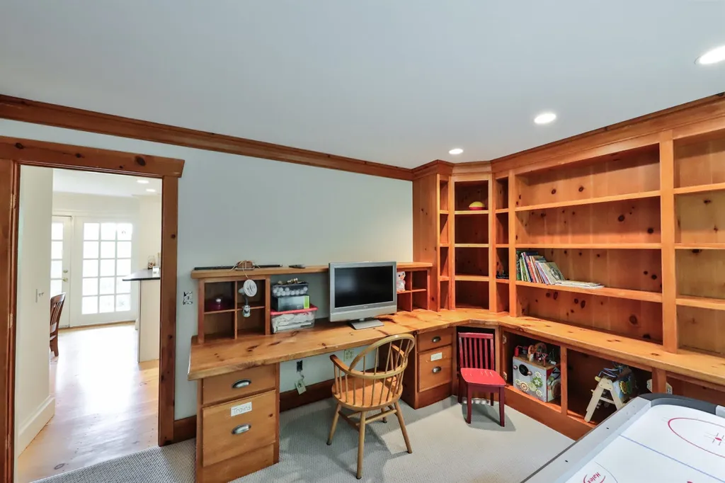 498 Dodge Road Chester VT 05143
