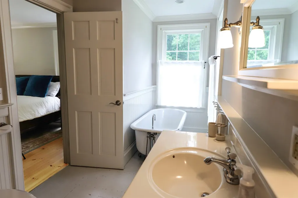 498 Dodge Road Chester VT 05143