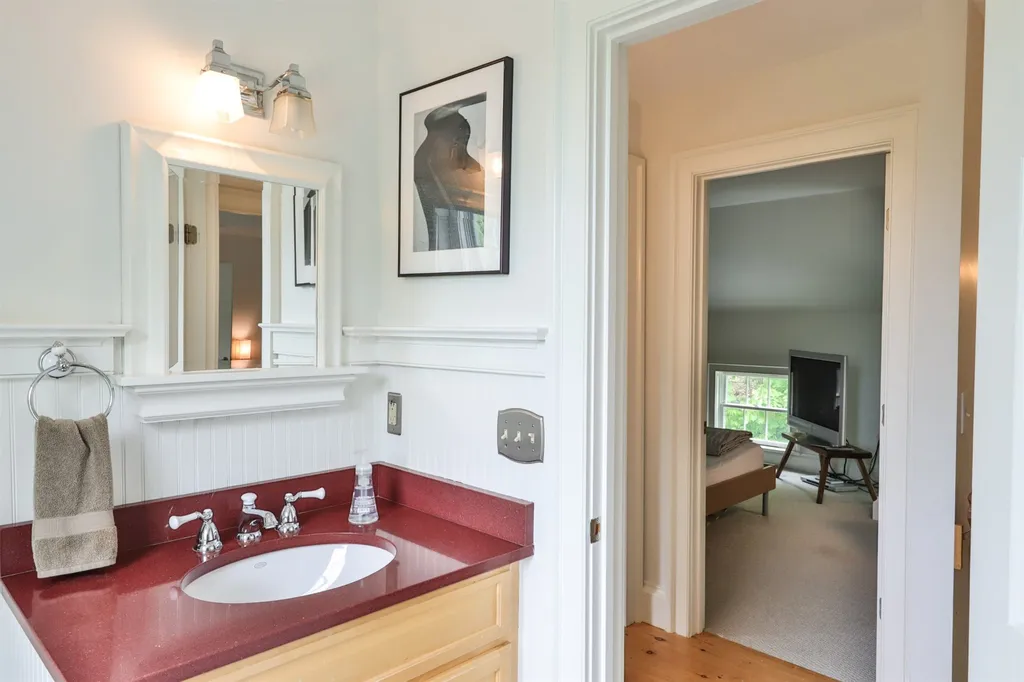 498 Dodge Road Chester VT 05143