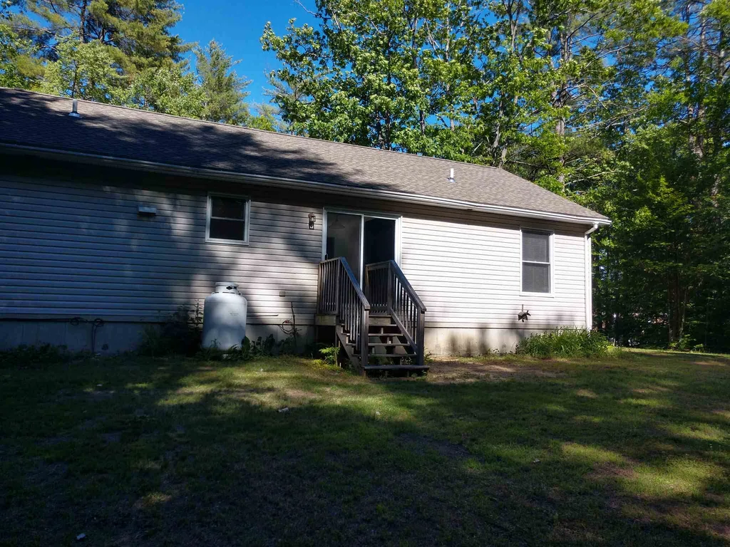 507 Deer Meadow Road Webster NH 03303