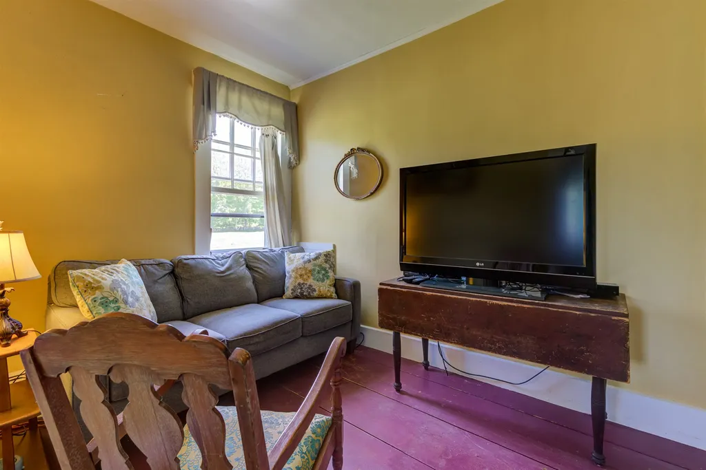 290 Stoneham Road Brookfield NH 03872