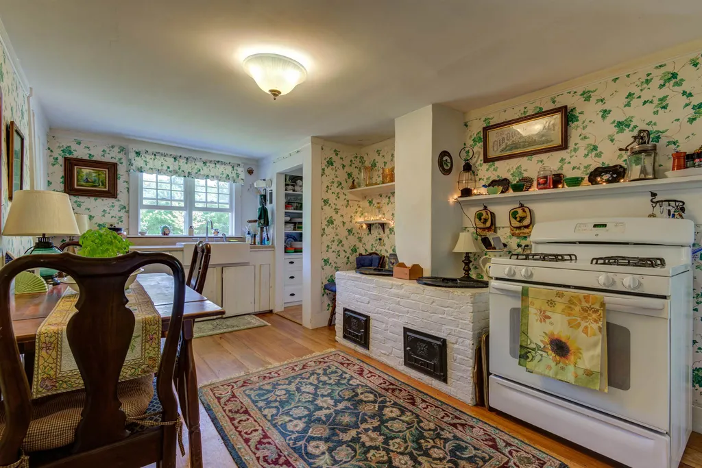 290 Stoneham Road Brookfield NH 03872
