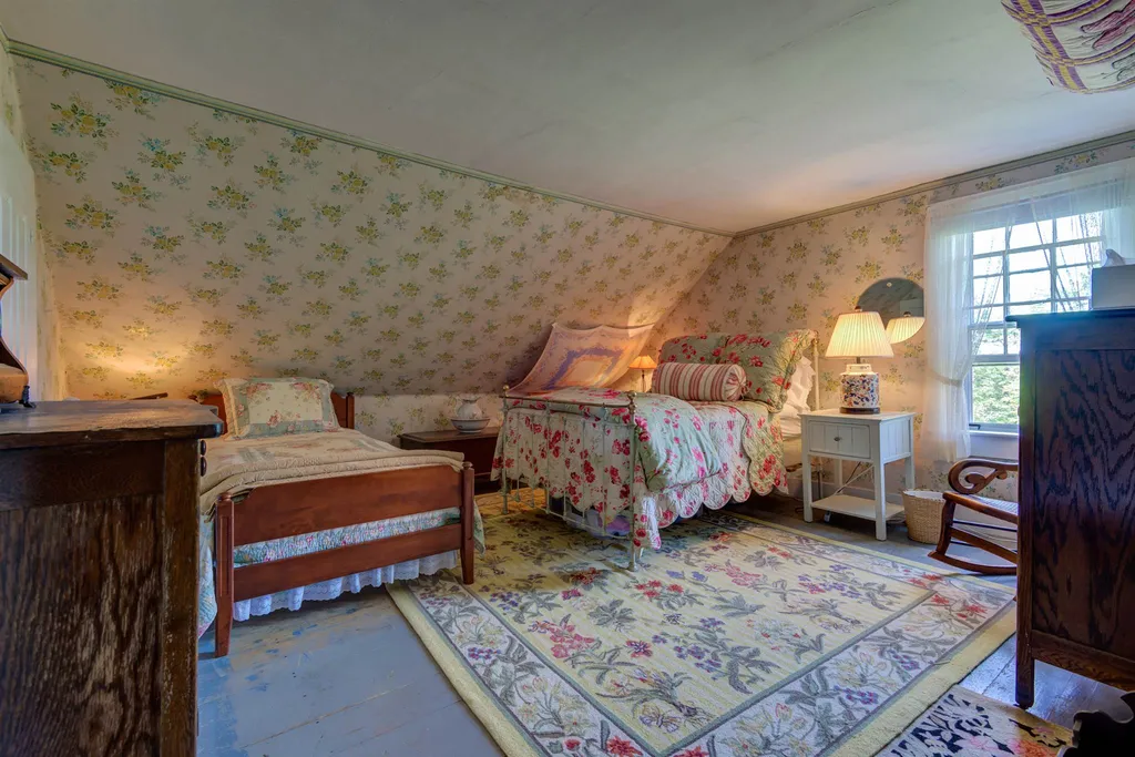 290 Stoneham Road Brookfield NH 03872