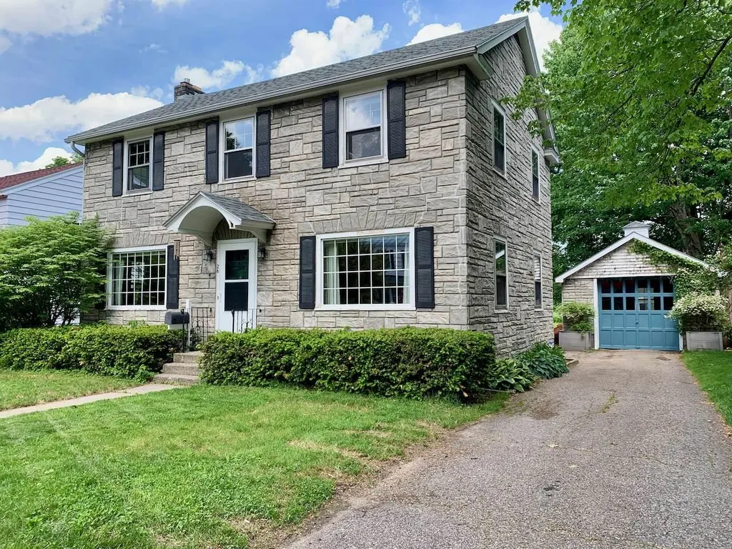 26 Thibault Parkway Burlington VT 05401