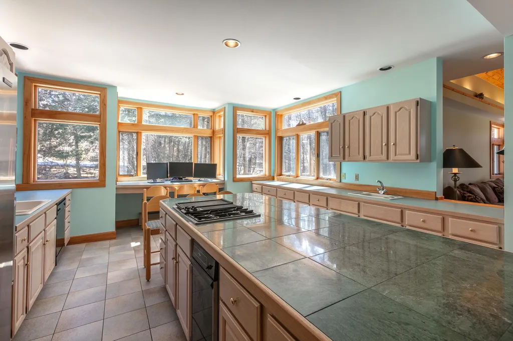 144 High Meadow Road Winhall VT 05340