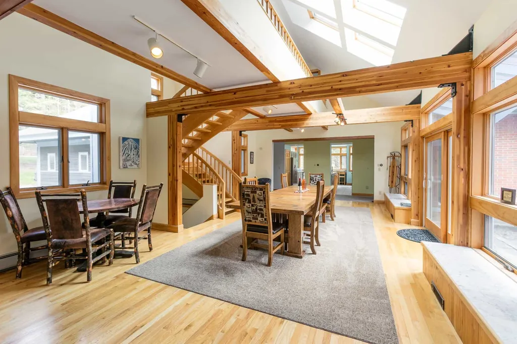 144 High Meadow Road Winhall VT 05340