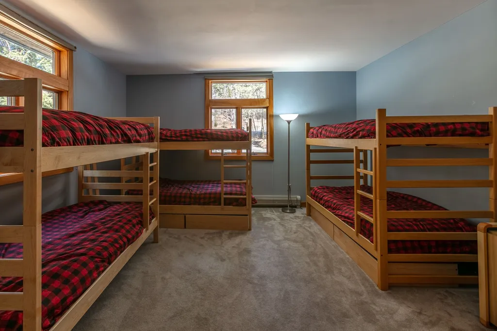 144 High Meadow Road Winhall VT 05340