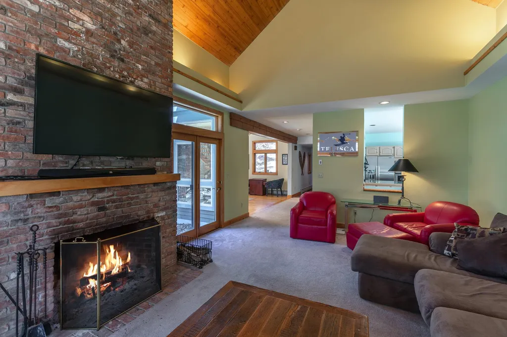 144 High Meadow Road Winhall VT 05340