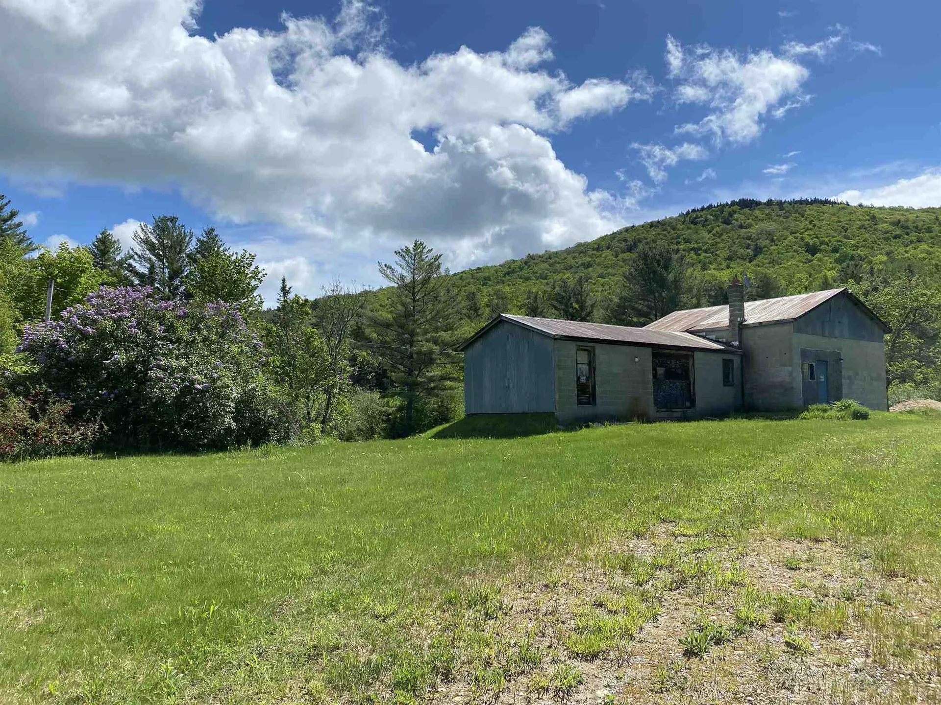 2407 Nh Route 118 Dorchester NH 03266