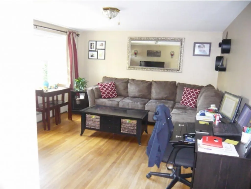 5 Newland Avenue Hudson NH 03051