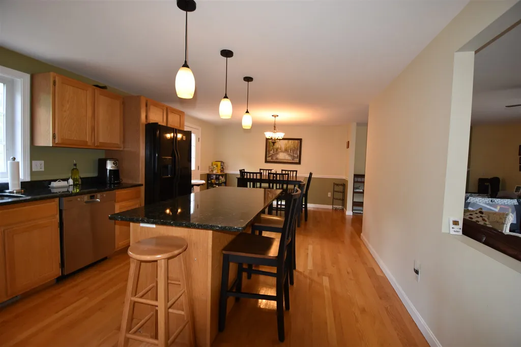 280 Wellington Hill Road Manchester NH 03104