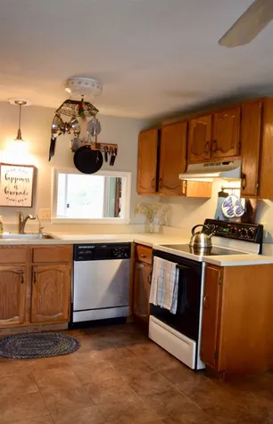 165 Bunker Hill Avenue Stratham NH 03885