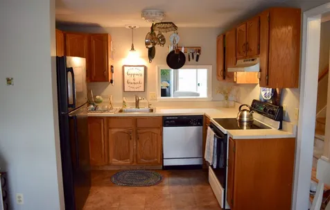 165 Bunker Hill Avenue Stratham NH 03885