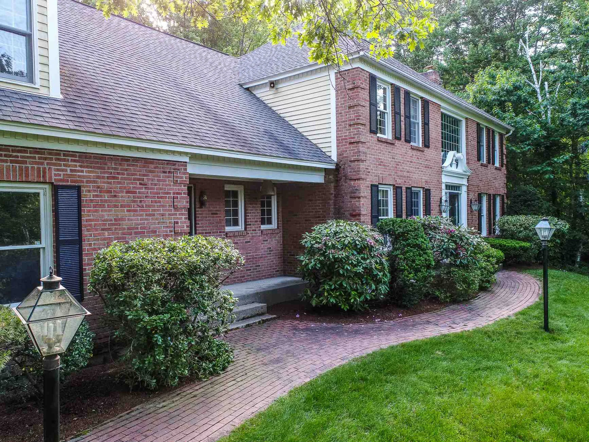 34 Rosewell Road Bedford NH 03110