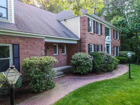 34 Rosewell Road Bedford NH 03110