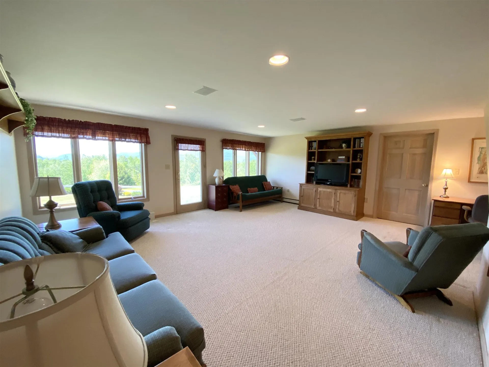87 Ledgeside Lane Plymouth NH 03264